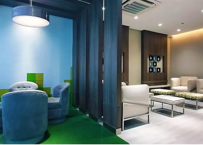 Free Parking With Balcony And View At Uptown Parksuites Bgc Apartamento Manila