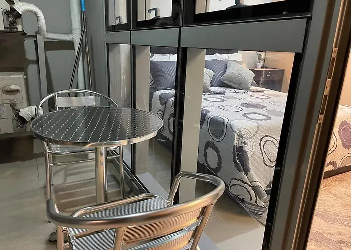 Free Parking With Balcony And View At Uptown Parksuites Bgc Apartment *