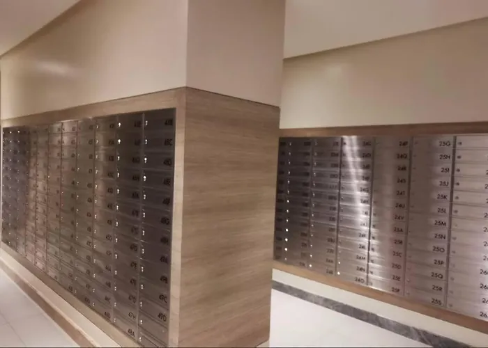 Free Parking With Balcony And View At Uptown Parksuites Bgc Apartment *