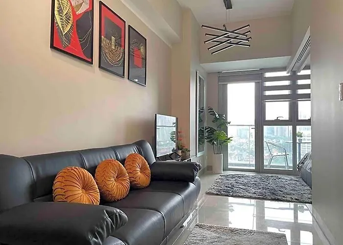 Apartment Free Parking With Balcony And View At Uptown Parksuites Bgc Manila