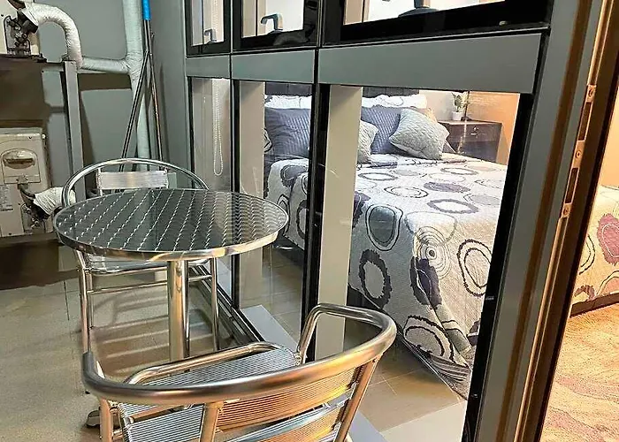 Free Parking With Balcony And View At Uptown Parksuites Bgc Apartment *